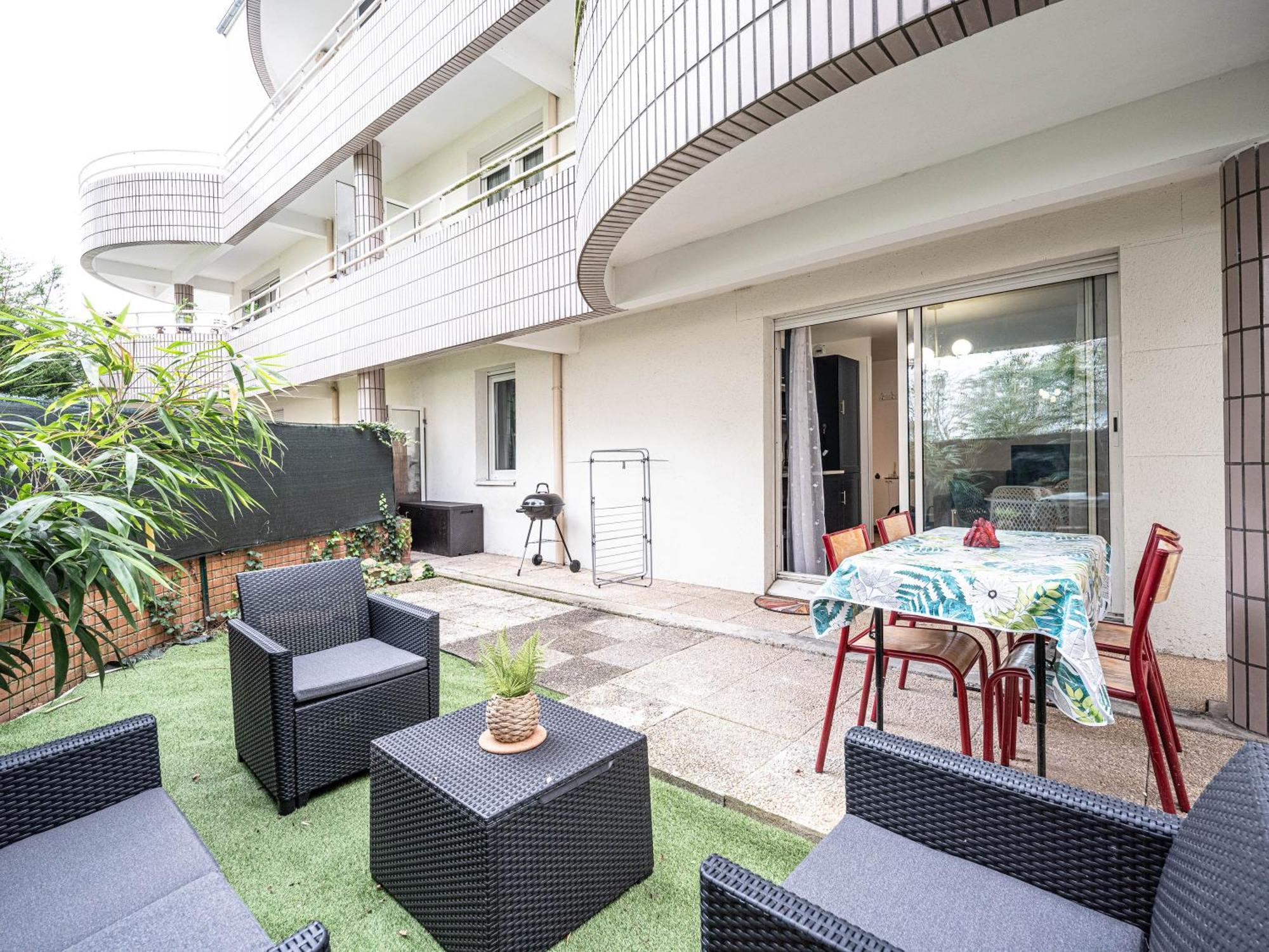 Appartement Cocooning En Centre-Ville - Residence Le Colisee Ermont Buitenkant foto